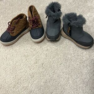 Toddler shoes size 5 ,